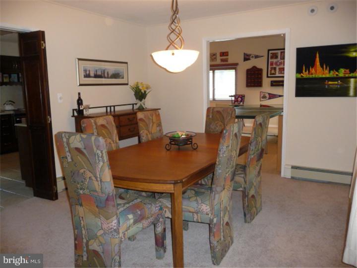32 Silverbell Road Levittown, PA 19056 - Photo 5 of 21 Gallery Image 5