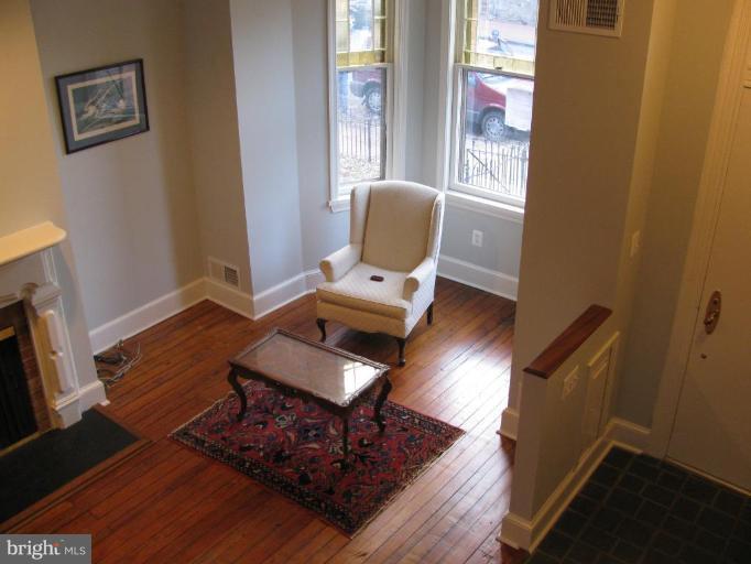 415 3rd Street Northeast Washington, DC 20002 - Photo 2 of 20 Living Room