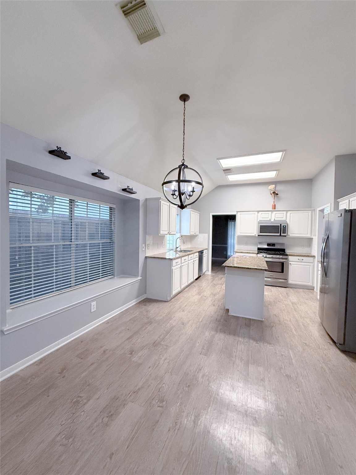 2703 Honeysuckle Walk Spring, TX 77388 - Photo 7 of 15