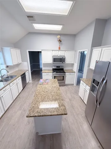 $2,400 | 2703 Honeysuckle Walk, Spring, TX 77388