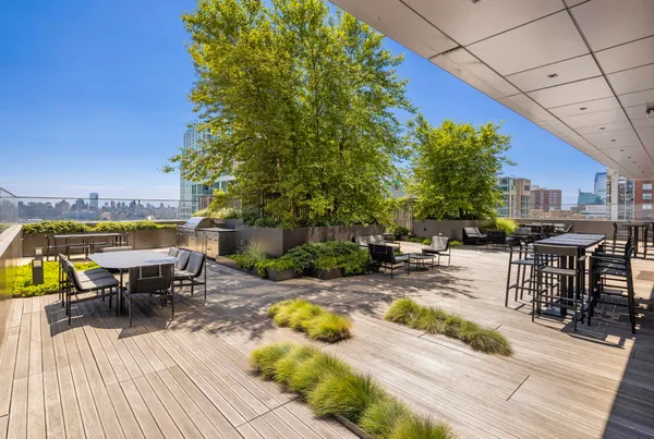 $875,000 | 75 Park Lane South, Unit 201, Jersey City, NJ 07310