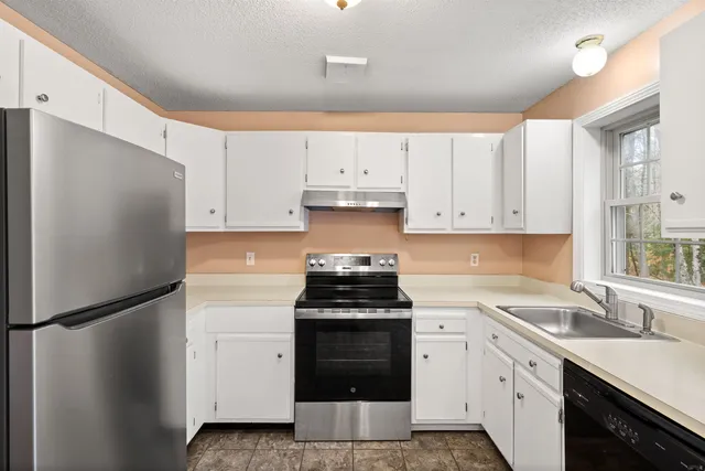 $275,000 | 80 Woodland Green, Rochester, NH 03868