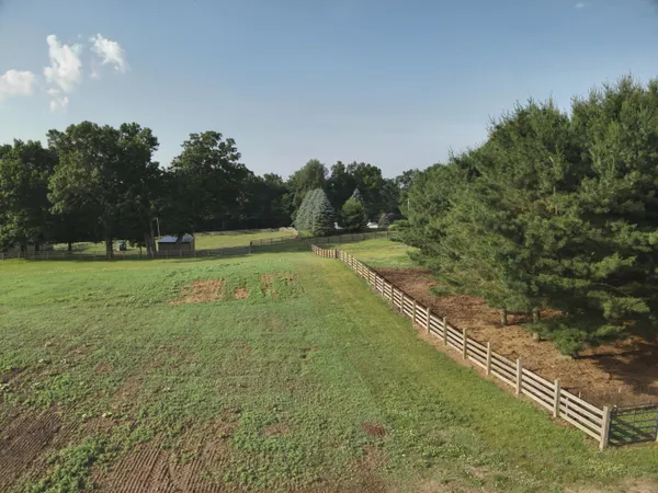 $975,000 | 13955 Rattalee Lake Road, Davisburg, MI 48350