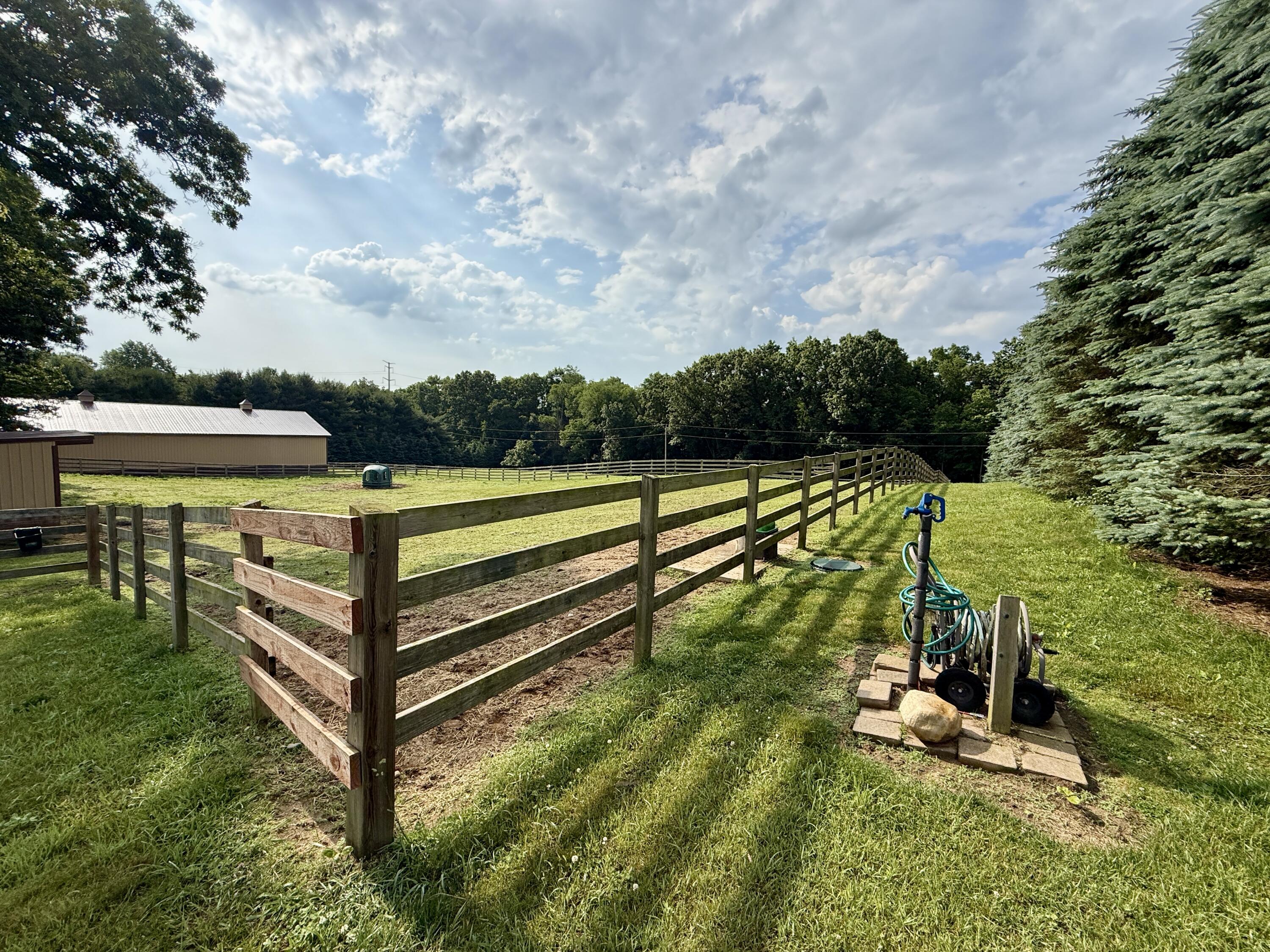 13955 Rattalee Lake Road Davisburg, MI 48350 - Photo 21 of 95 Horse Pasture/ Water