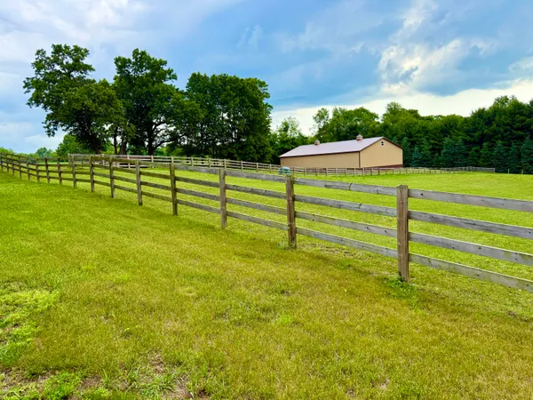 $975,000 | 13955 Rattalee Lake Road, Davisburg, MI 48350