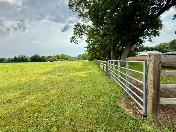 $975,000 | 13955 Rattalee Lake Road, Davisburg, MI 48350