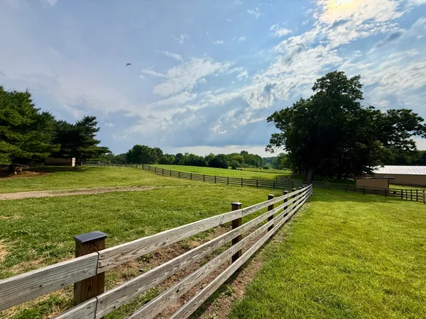 $975,000 | 13955 Rattalee Lake Road, Davisburg, MI 48350