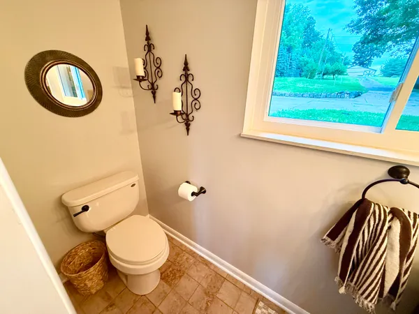 $975,000 | 13955 Rattalee Lake Road, Davisburg, MI 48350