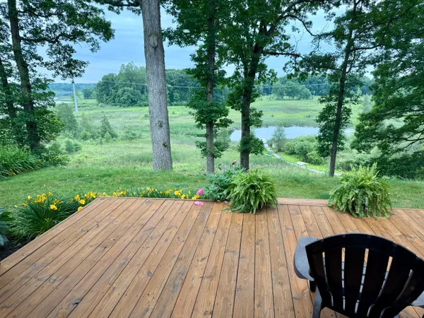 $975,000 | 13955 Rattalee Lake Road, Davisburg, MI 48350