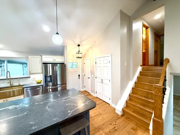 $975,000 | 13955 Rattalee Lake Road, Davisburg, MI 48350