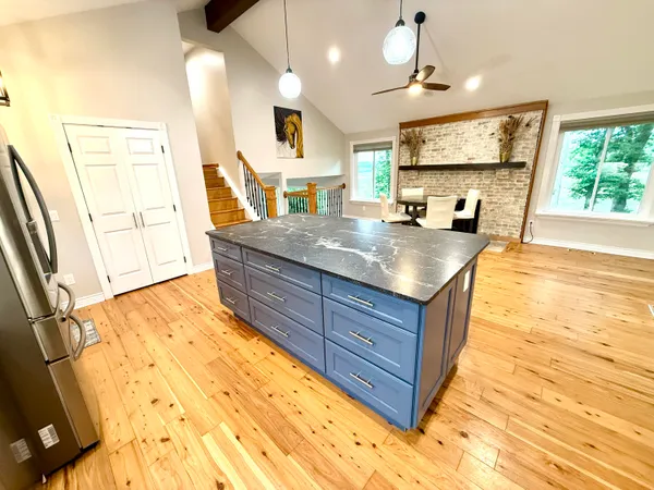 $975,000 | 13955 Rattalee Lake Road, Davisburg, MI 48350