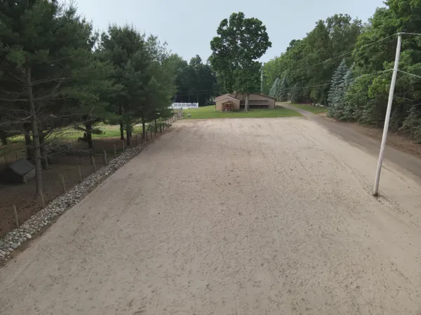 $975,000 | 13955 Rattalee Lake Road, Davisburg, MI 48350