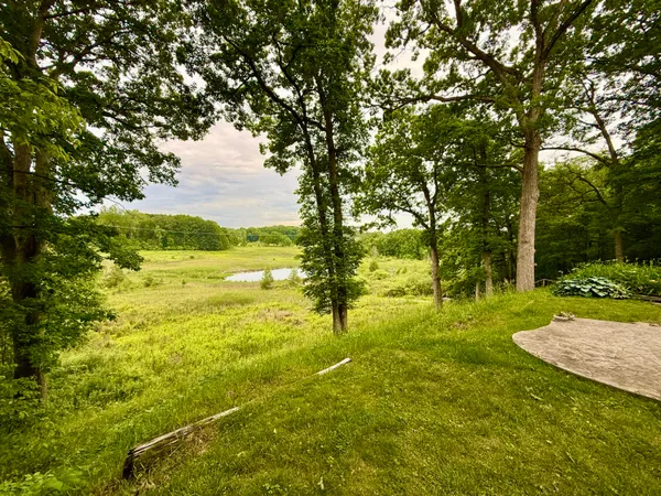$975,000 | 13955 Rattalee Lake Road, Davisburg, MI 48350