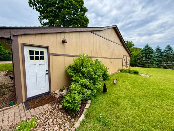 $975,000 | 13955 Rattalee Lake Road, Davisburg, MI 48350