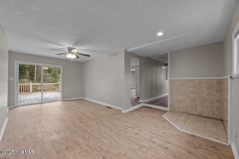 1634 Murrill Hill Road Jacksonville, NC 28540 - Photo 13 of 26 20250203210249387647000000-o