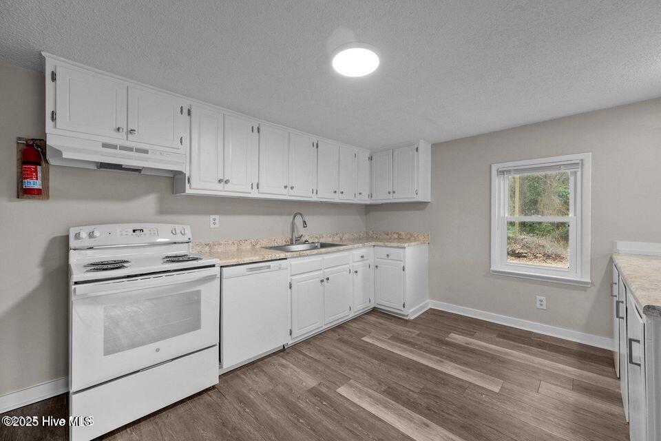 1634 Murrill Hill Road Jacksonville, NC 28540 - Photo 8 of 26 20250203210300134810000000-o