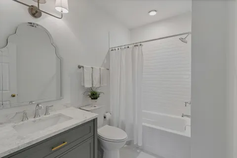 $395,000 | 2025 Woodmont Boulevard, Unit 101, Nashville, TN 37215