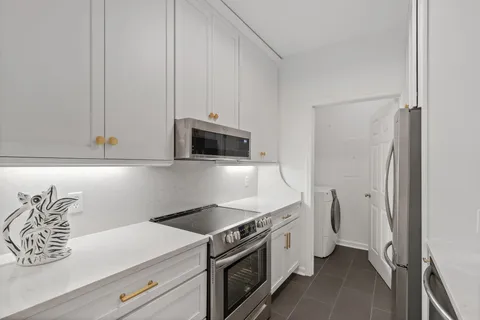 $395,000 | 2025 Woodmont Boulevard, Unit 101, Nashville, TN 37215