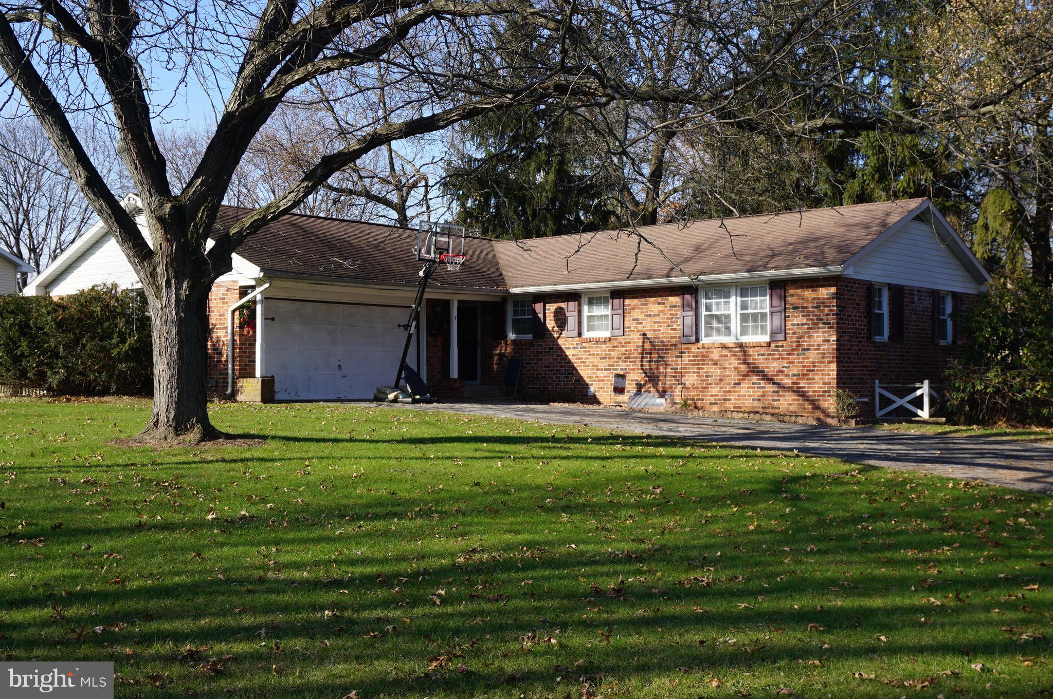 2247 Chestnut Road York, PA 17408 - Photo 1 of 24