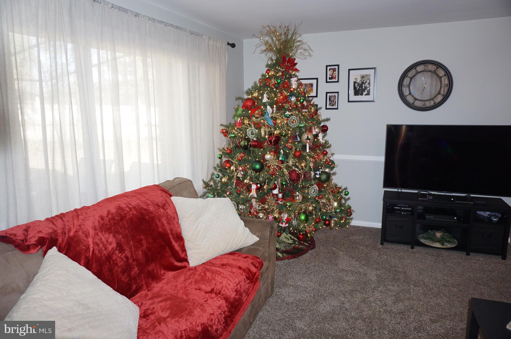 2247 Chestnut Road York, PA 17408 - Photo 3 of 24