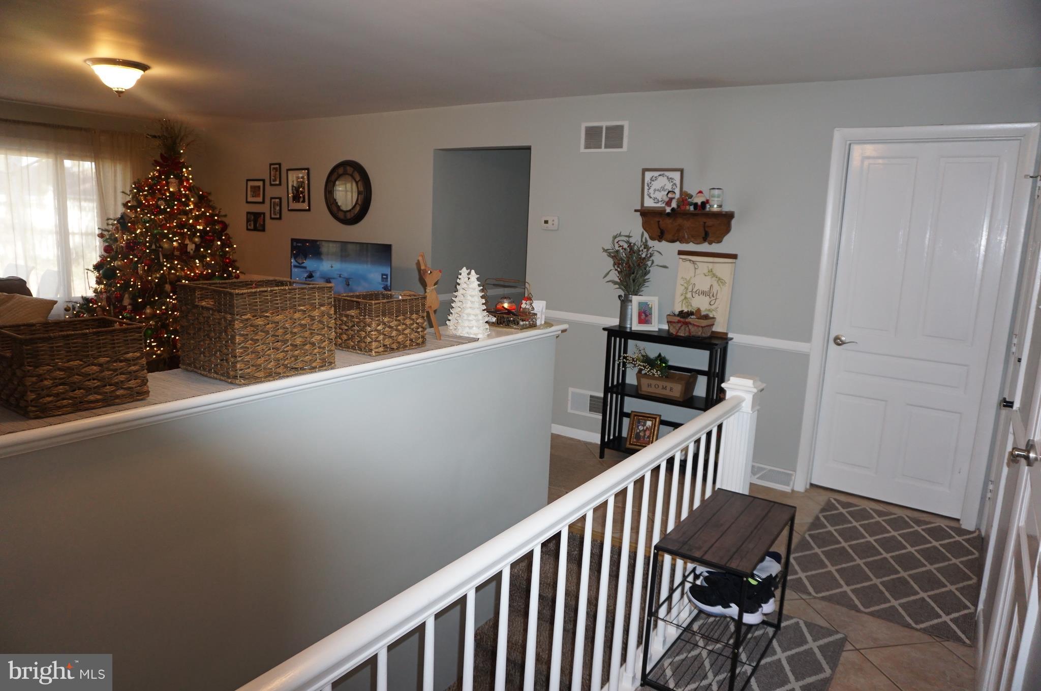 2247 Chestnut Road York, PA 17408 - Photo 5 of 24