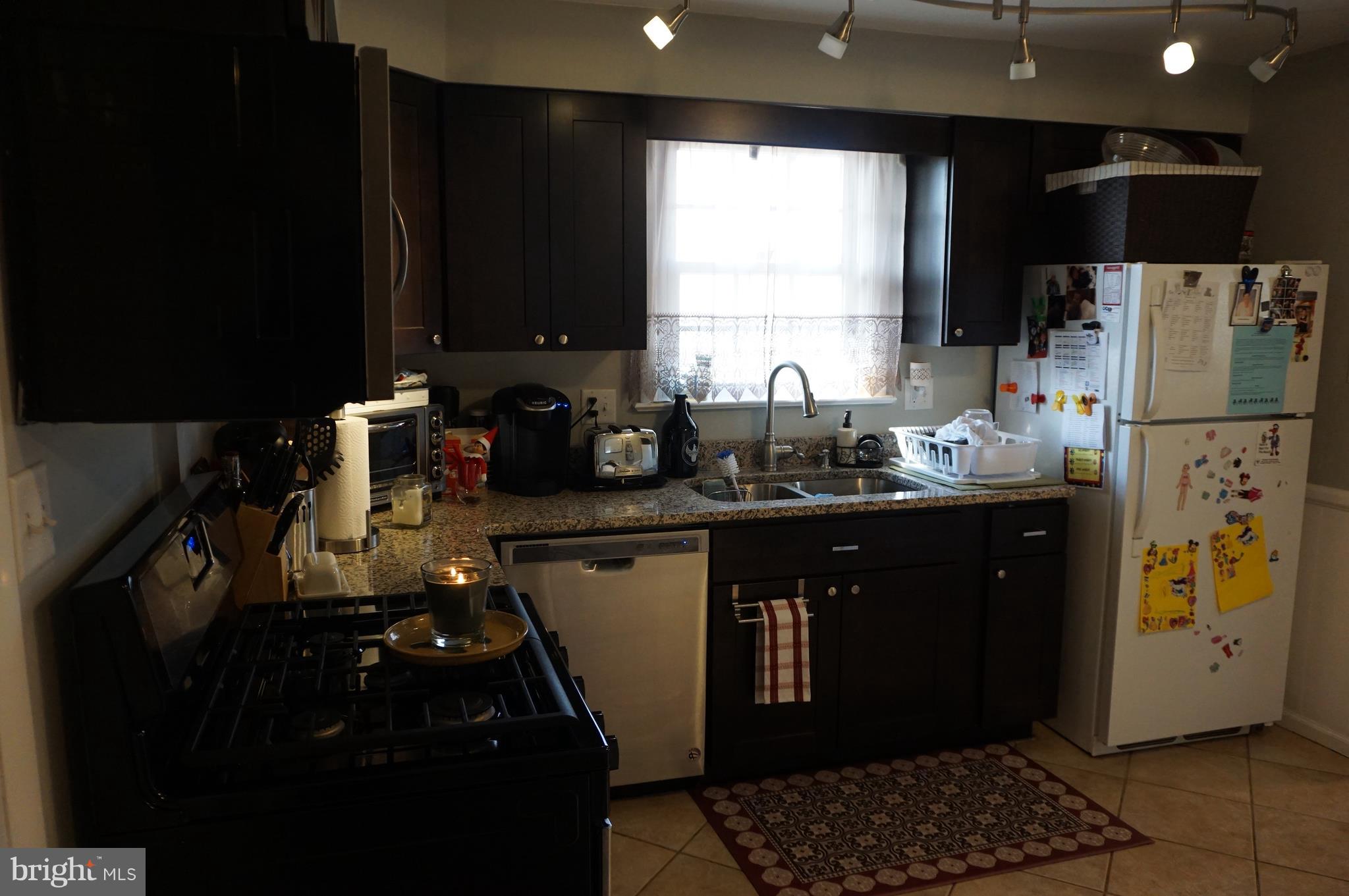 2247 Chestnut Road York, PA 17408 - Photo 7 of 24