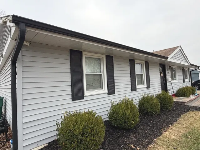 $279,900 | 709 Hudson Avenue, Romeoville, IL 60446