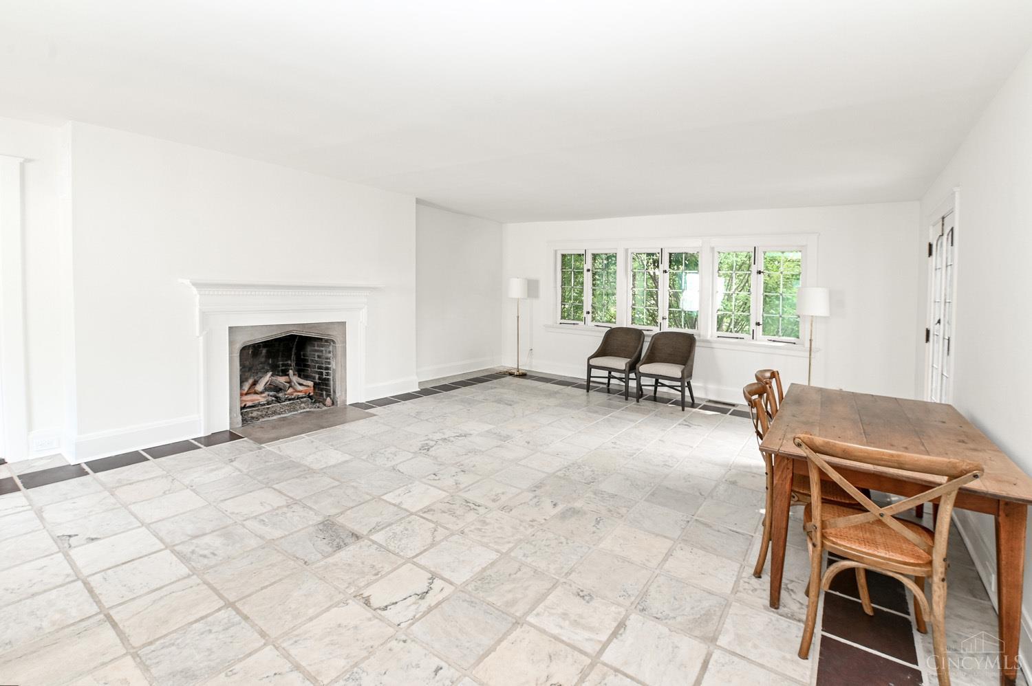 2469 Grandin Road Cincinnati, OH 45208 - Photo 26 of 74 Gallery Image 26