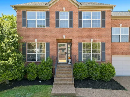 $489,000 | 105 Hampton Court, Hendersonville, TN 37075