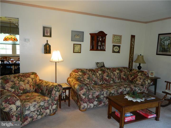 2762 Bodder Road Riegelsville, PA 18077 - Photo 6 of 15 Living Room