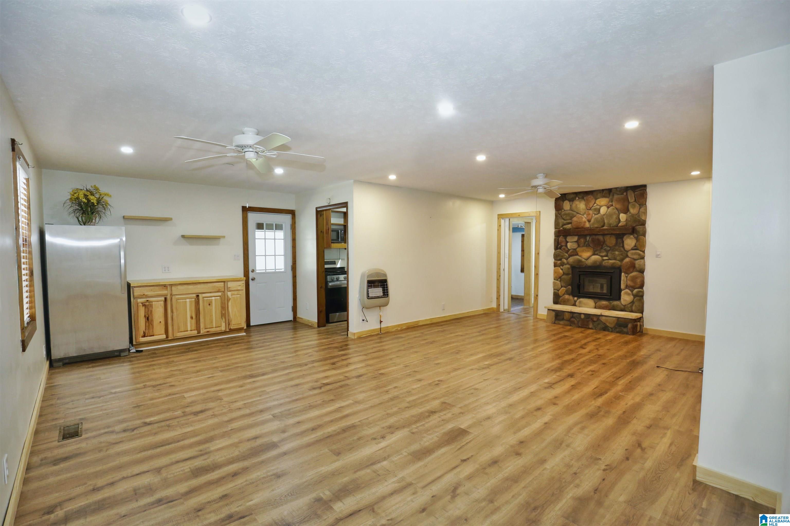 4530 Matt Smith Road Gadsden, AL 35907 - Photo 4 of 35