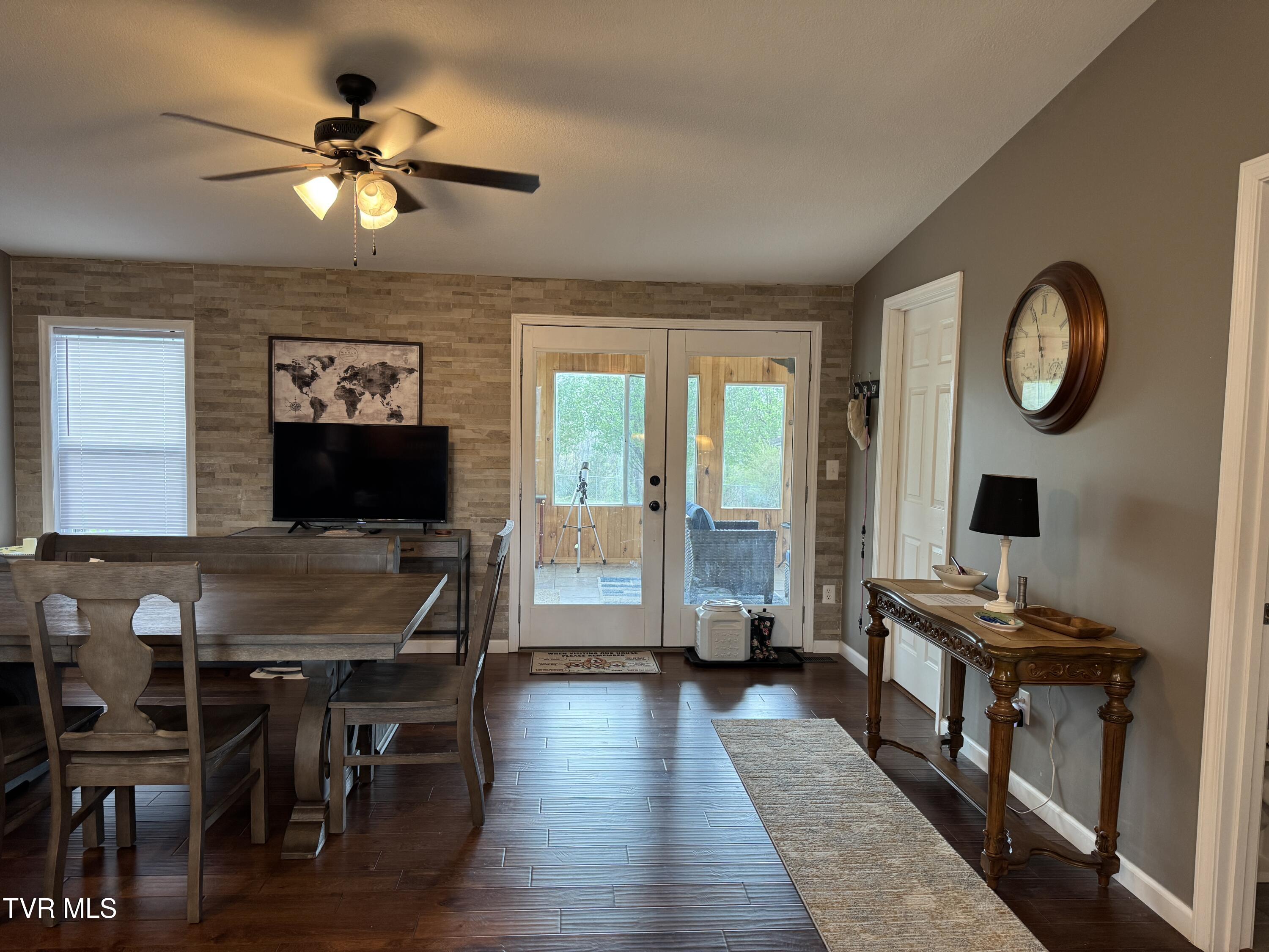 298 Rabbit Run Lane Big Stone Gap, VA 24219 - Photo 21 of 43 IMG_5815