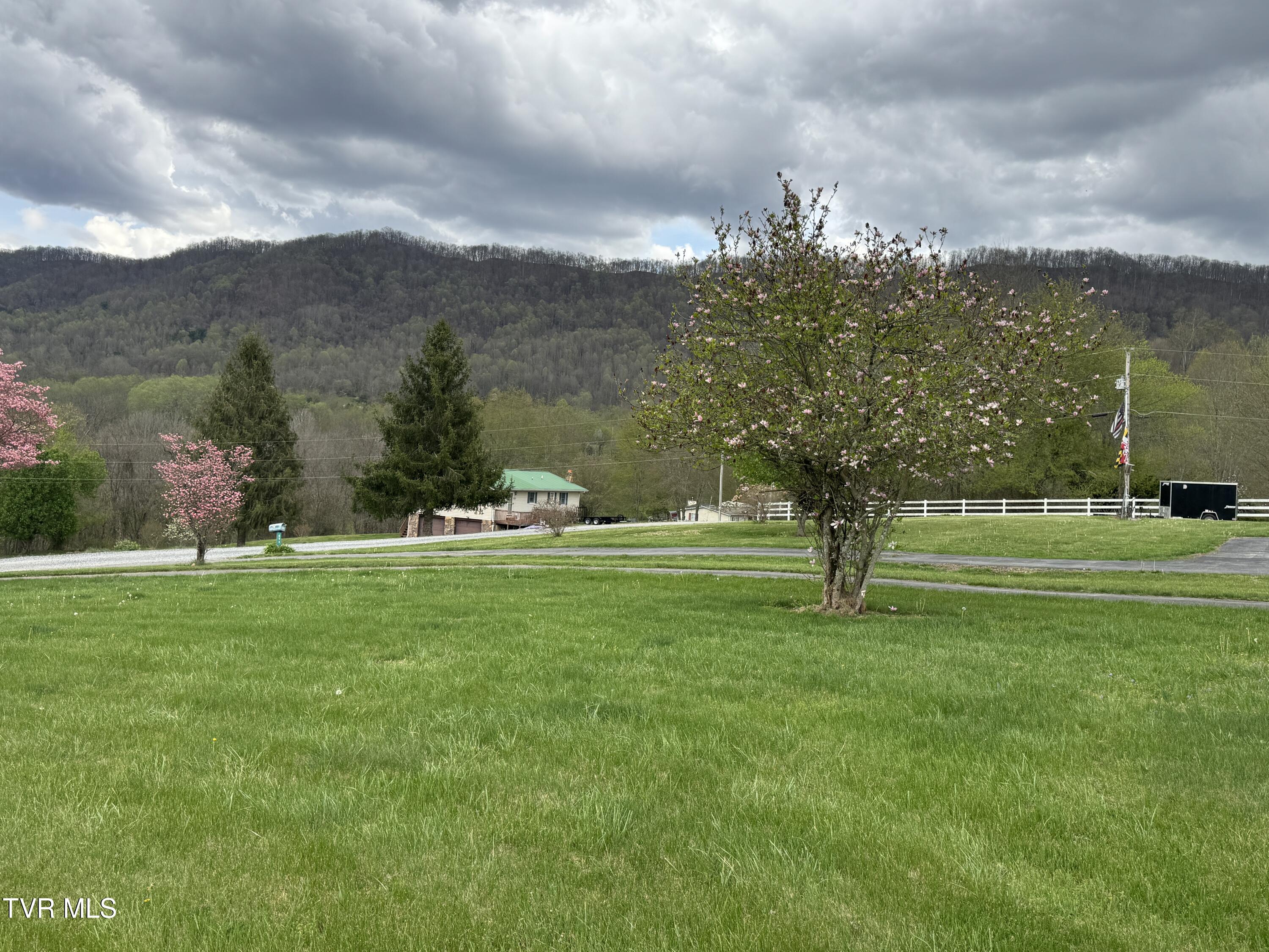 298 Rabbit Run Lane Big Stone Gap, VA 24219 - Photo 38 of 43 IMG_5799