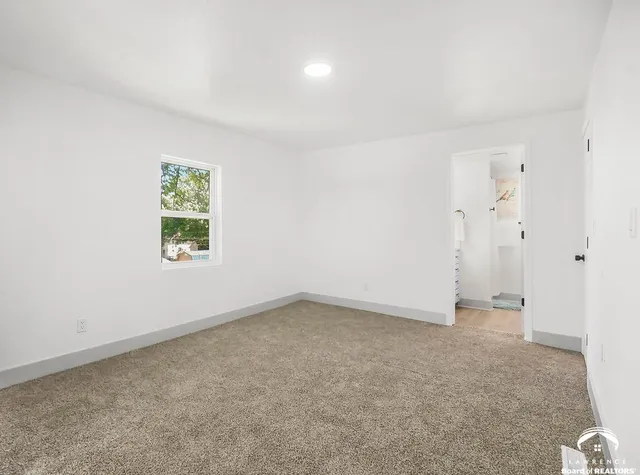 $274,900 | 731 South Main Street, Ottawa, KS 66067