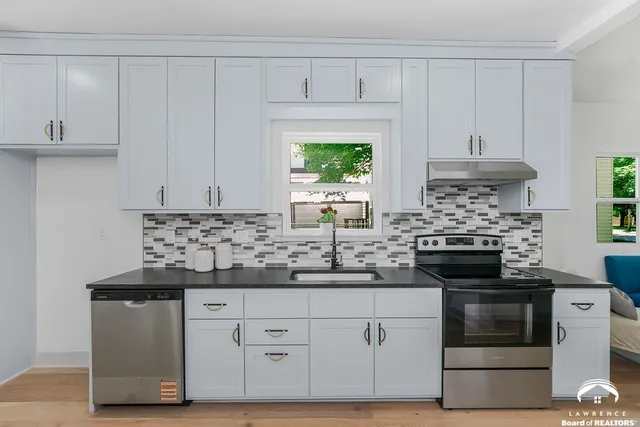 $274,900 | 731 South Main Street, Ottawa, KS 66067