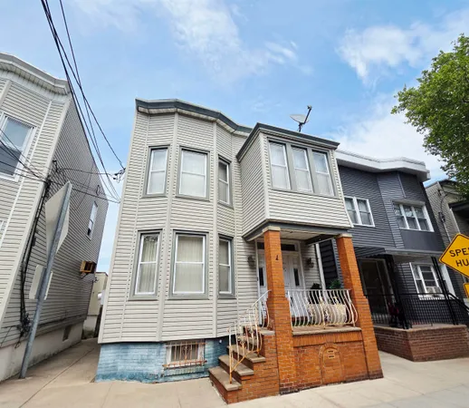 $2,500 | 906 20th Street, Unit 1, Union City, NJ 07087