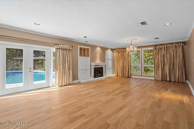 $445,000 | 1001 Pinehurst Place, McComb, MS 39648