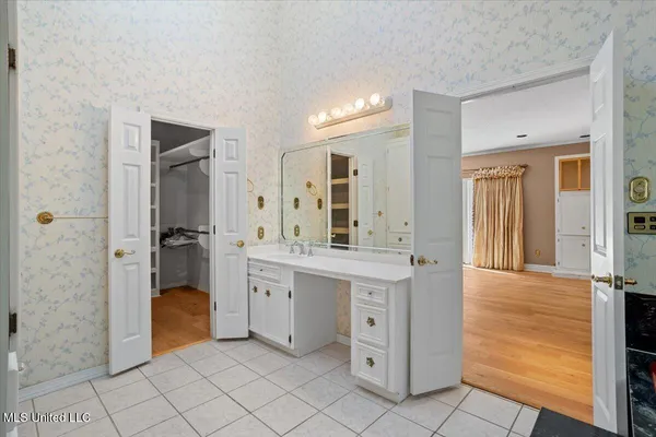 $420,000 | 1001 Pinehurst Place, McComb, MS 39648