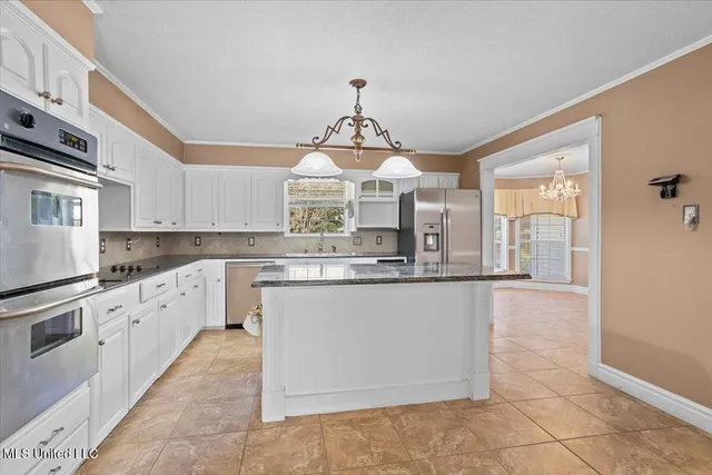 $445,000 | 1001 Pinehurst Place, McComb, MS 39648