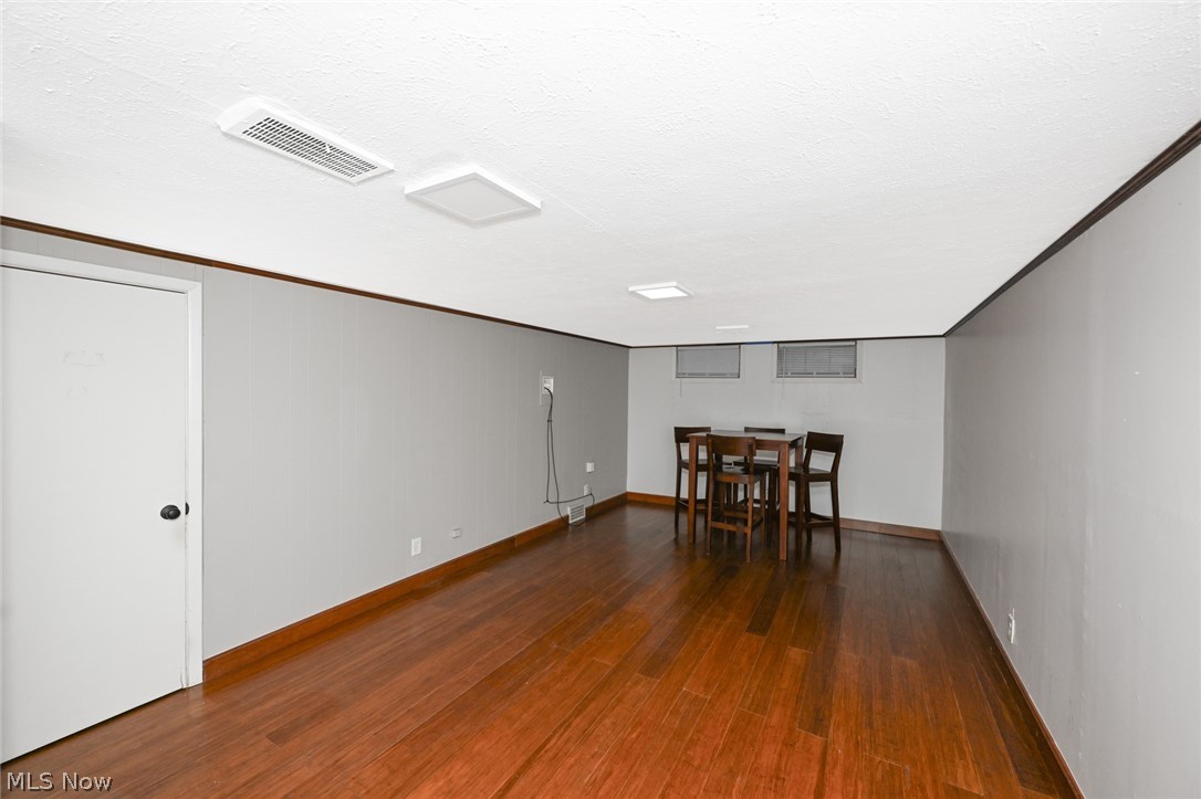 3699 Bainbridge Road Cleveland Heights, OH 44118 - Photo 34 of 37