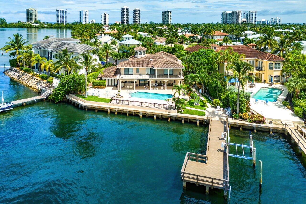 1010 Pine Point Road Singer Island, FL 33404 - Photo 9 of 74 Dock/rear