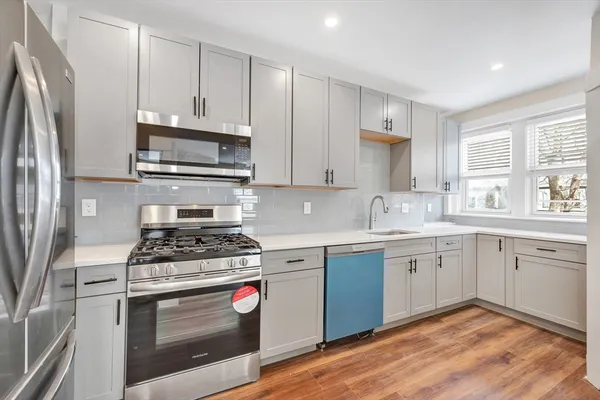 $4,100 | 107 School Street, Unit 2, Boston, MA 02119