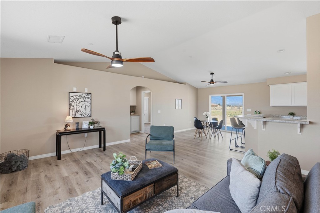 13119 Candlewood Road Apple Valley, CA 92308 - Photo 12 of 52