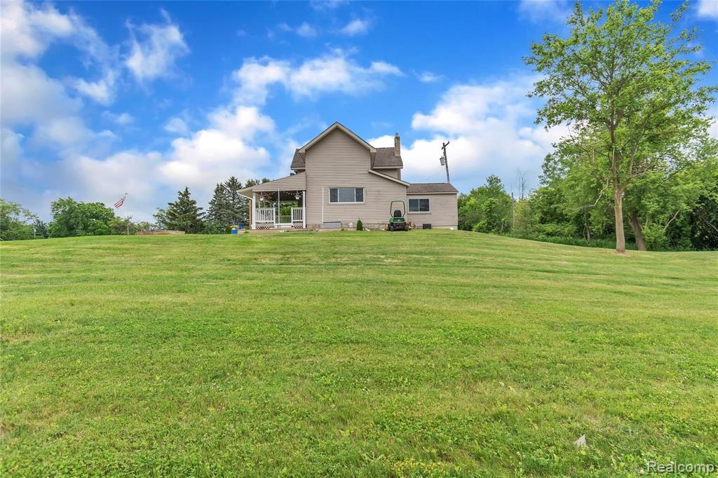 5485 Faussett Road Howell, MI 48855 - Photo 26 of 32