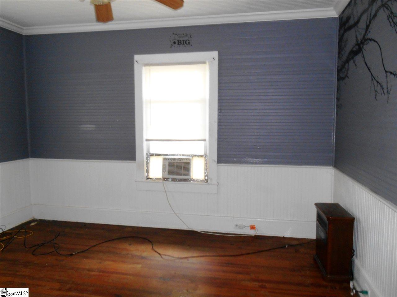 201 Gordon Street Clinton, SC 29325 - Photo 7 of 13 Gallery Image 7