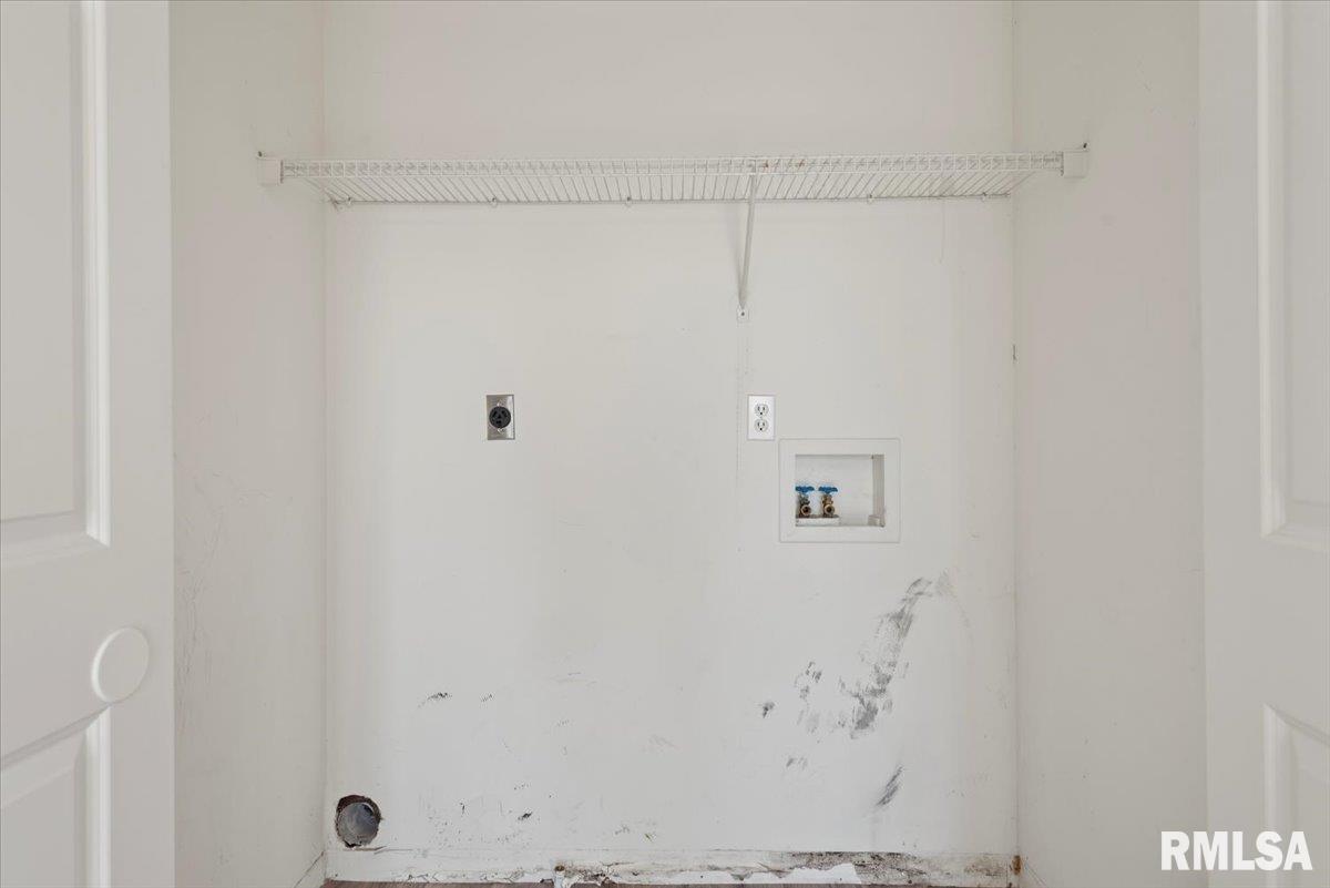 1052 Oakbrook Avenue Chatham, IL 62629 - Photo 13 of 30