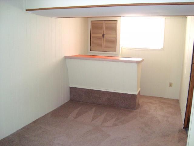 3383 Oakcrest Road Columbus, OH 43232 - Photo 3 of 11 Gallery Image 3