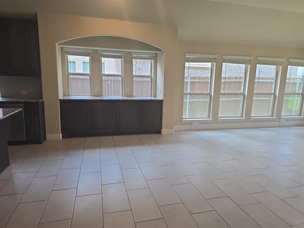 4031 Three Forks Road Kaufman, TX 75142 - Photo 20 of 26 a view of an empty room with a window