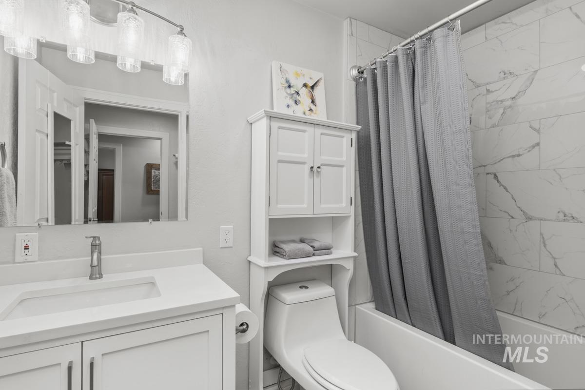 79 Sun Valley Place Cascade, ID 83611 - Photo 14 of 33