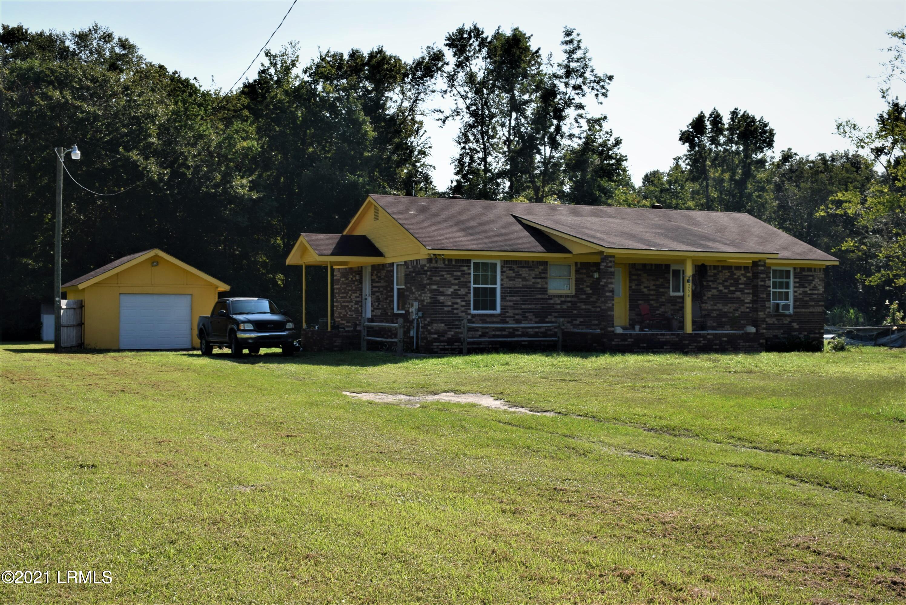 254 Morgan Road Seabrook, SC 29940 - Photo 1 of 9 DSC_0028 (2)